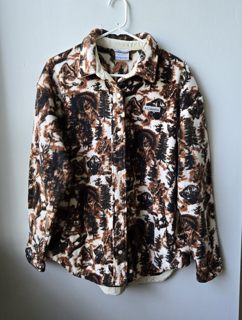 Columbia Womens LG Shacket 90s Wildlife Retro Outdoor Aesthetic Wolf Cozy Snaps